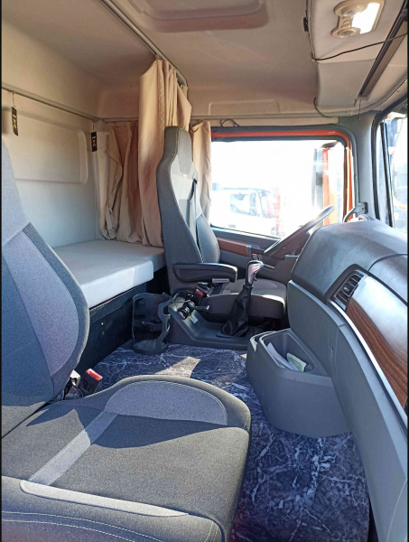 Специализированный, автомобиль-самосвал SHACMAN SX32586V384 HV Market