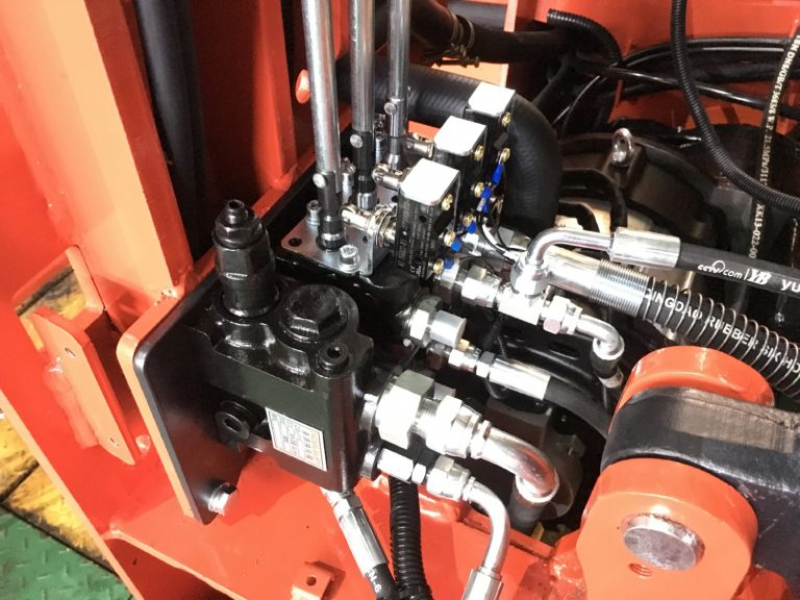 Электрический вилочный погрузчик Noblelift FE4P20N Duplex mast (Свинц-кислот 700Ач, В-4500мм), высота подъема 4500 мм, грузоподъемность 2000 кг, ширина вил 120 мм