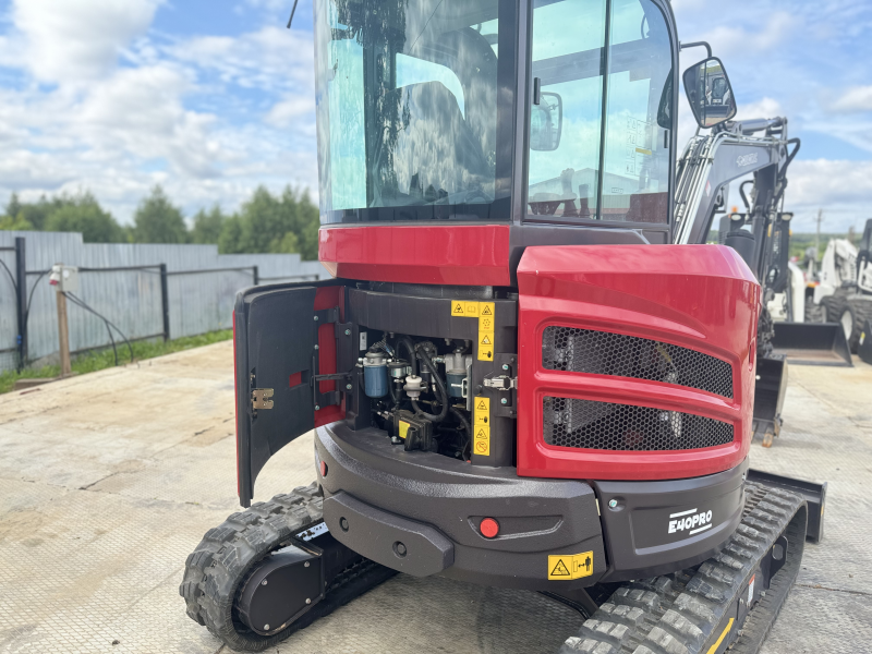 Мини-экскаватор QUADTRAC E40 PRO (4т, кабина, A/C, квикаплер, бур, 3 ковша) HV Market