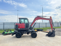 Мини-экскаватор QUADTRAC E60W (6 т, кабина, А/С, квикаплер, поворотная стрела, траншейный ковш) HV Market