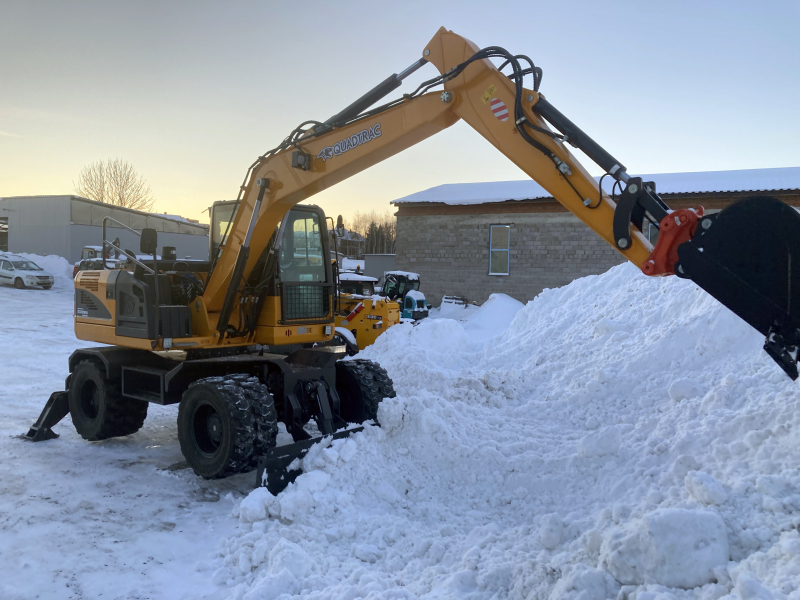 Мини-экскаватор QUADTRAC E130WH (12т, кабина, квикаплер, Желтый 2023 год) HV Market