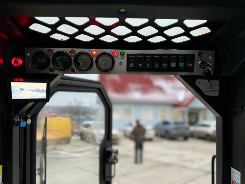 Мини-погрузчик XTRAC S9 (950 кг) HV Market