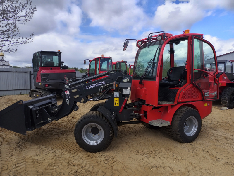 Мини-погрузчик QUADTRAC WL40T (800 кг, телескопическая стрела 3800 мм) HV Market