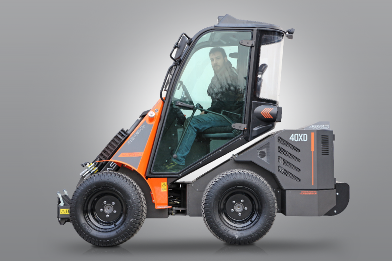 Мини-погрузчик CASTLOADERS 40XD (Большие колеса ALL TRAC ) HV Market