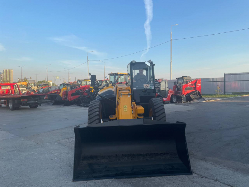 Телескопический погрузчик JCB 540-70 HV Market