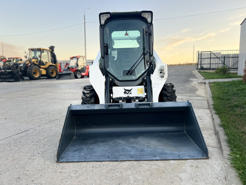 Мини-погрузчик BOBCAT S530 (Г/п 860 кг)