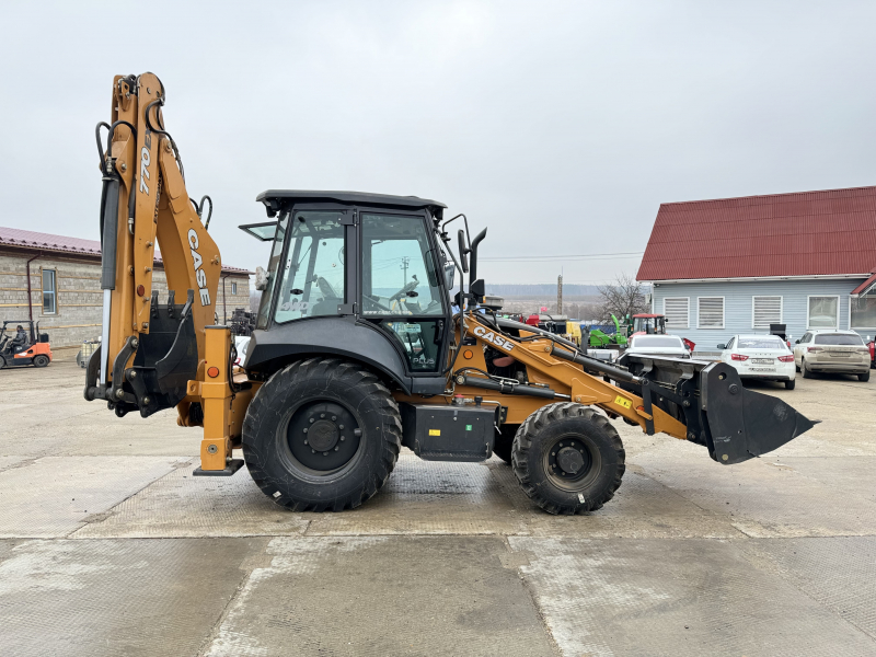 Экскаватор-погрузчик CASE 770 EX PLUS
