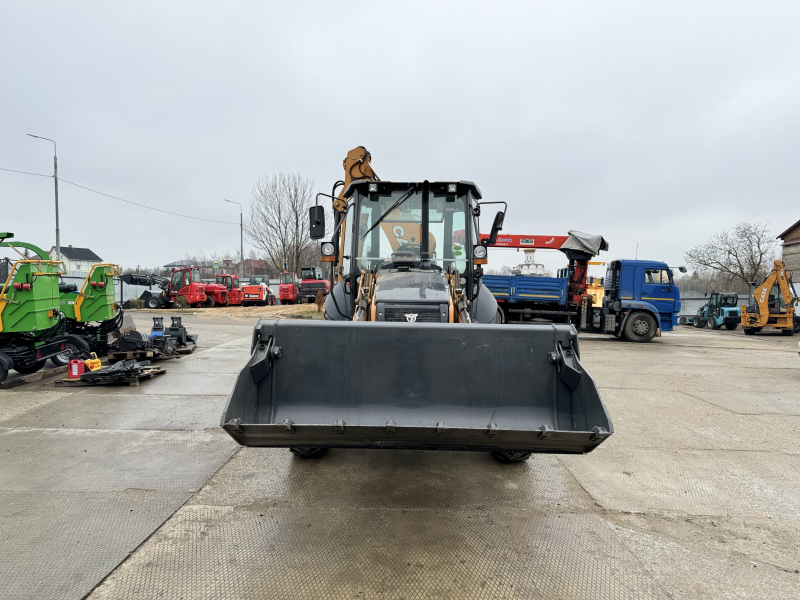 Экскаватор-погрузчик CASE 770 EX PLUS