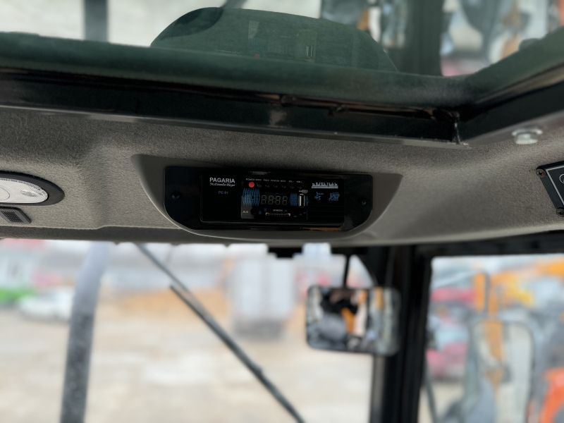 Экскаватор-погрузчик CASE 770 EX PLUS