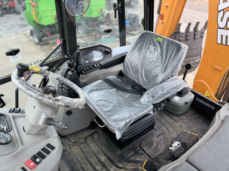 Экскаватор-погрузчик CASE 770 EX PLUS