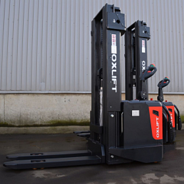 Самоходный штабелер с платформой оператора OXLIFT Premium PS 1546 1500 кг 4.6 м FFL HV Market