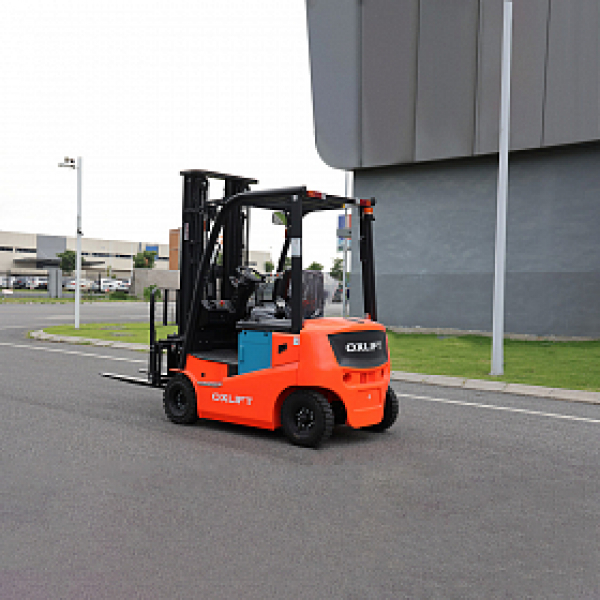 Электропогрузчик вилочный RX 3030L OXLIFT 3000 кг 3000 мм Li-Ion, Side-Shift HV Market