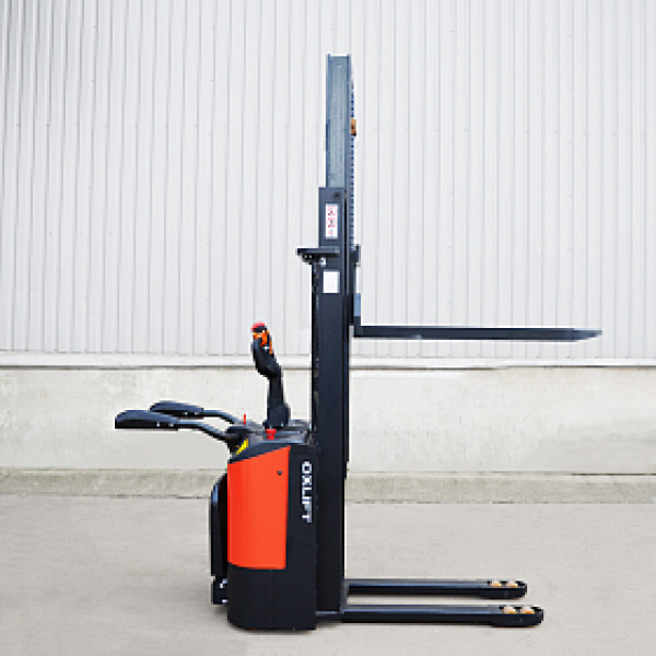 Самоходный штабелер OXLIFT BX1532E 3200 мм 1500 кг с платформой для оператора HV Market