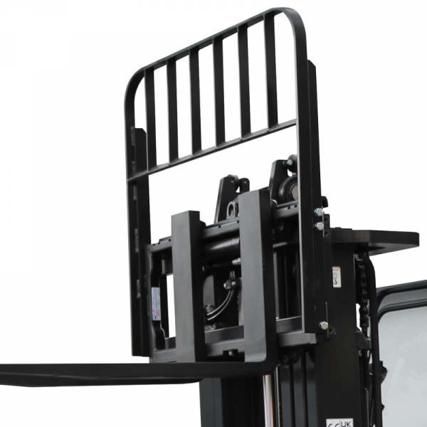 Дизельный погрузчик с кабиной YETT CPCD25-WS1K2-M400-3W-K