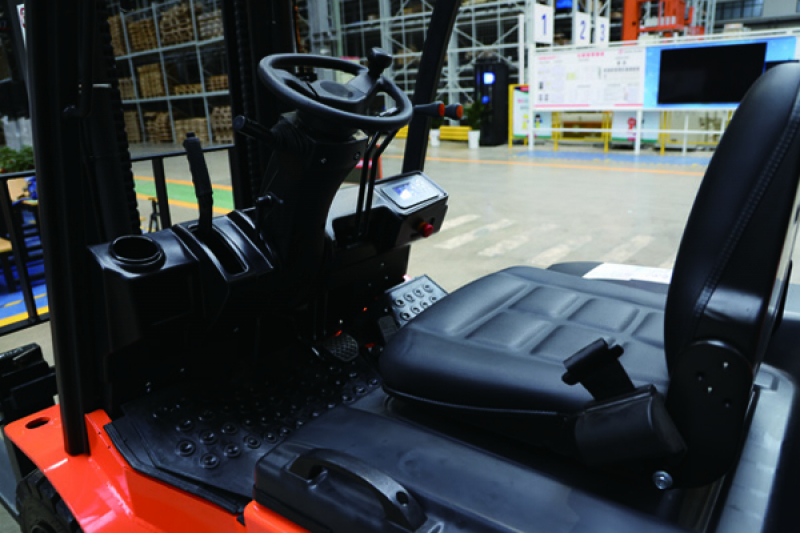 Электрический вилочный погрузчик FE4P28Q Duplex mast (Литий 412Ач, В-3300мм)