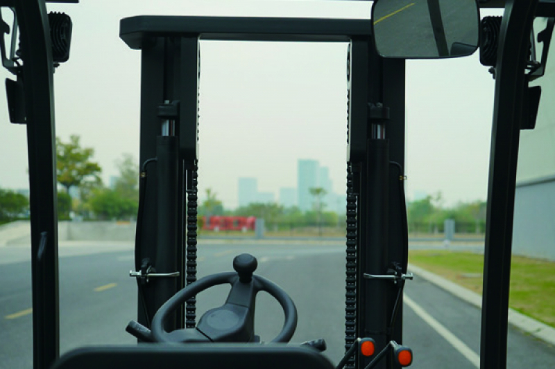 Электрический вилочный погрузчик FE4P30Q Triplex mast (Литий 412Ач, FFL, В-4500мм)