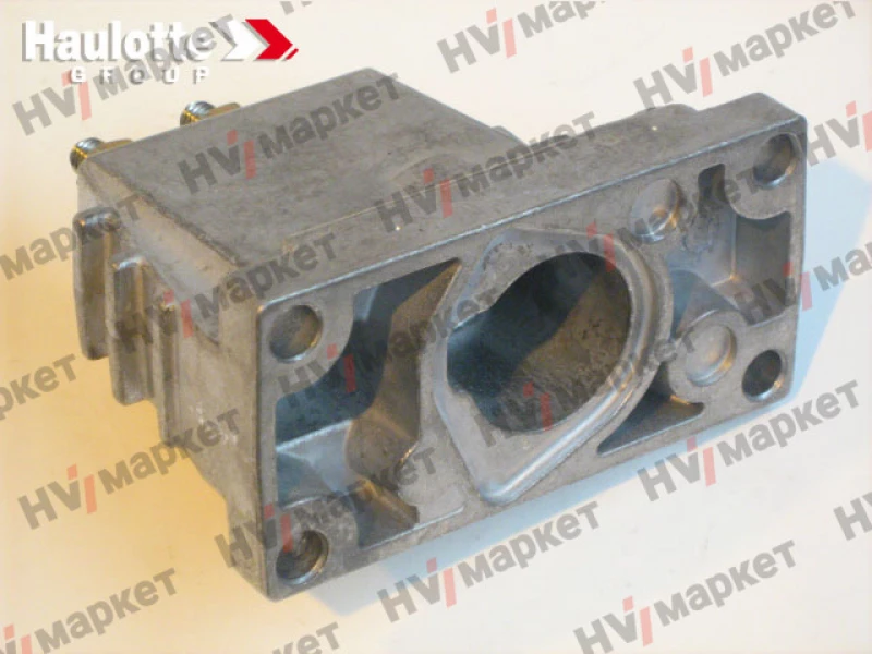 2420323920 - Крышка клапана