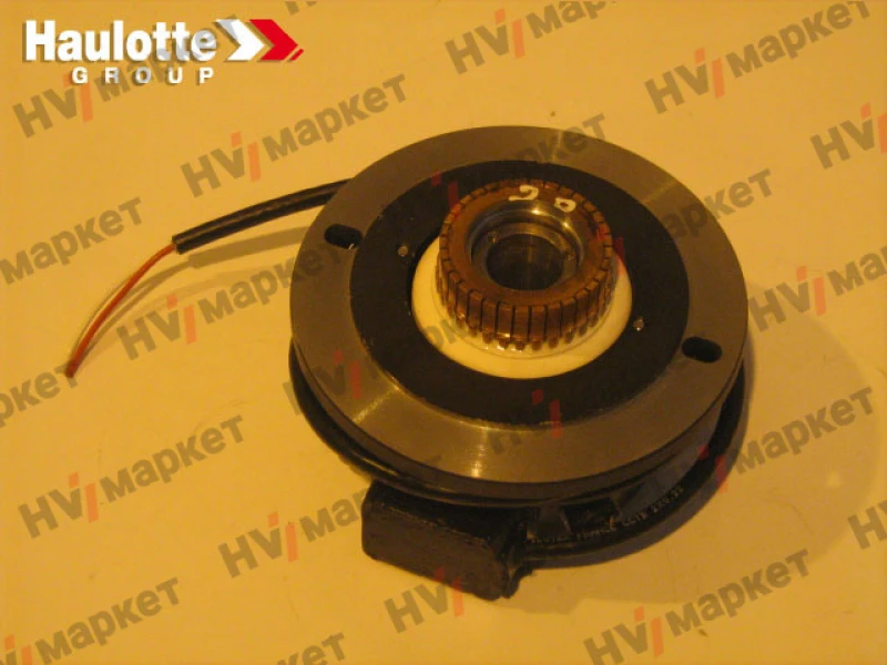 2440401090 - Тахометр