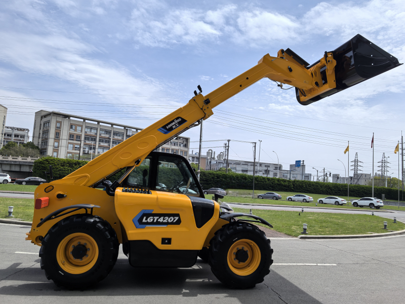 Телескопический погрузчик LONKING LG4207 (ver 2.0)