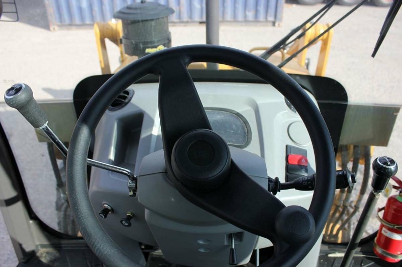 Колесный экскаватор-погрузчик MTK 3CX