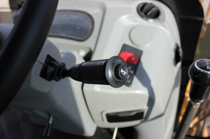 Колесный экскаватор-погрузчик MTK 3CX