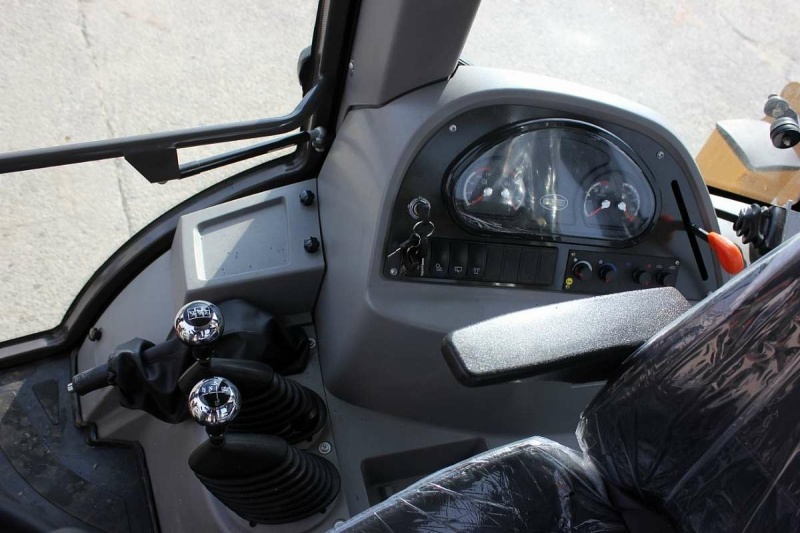 Колесный экскаватор-погрузчик MTK 3CX