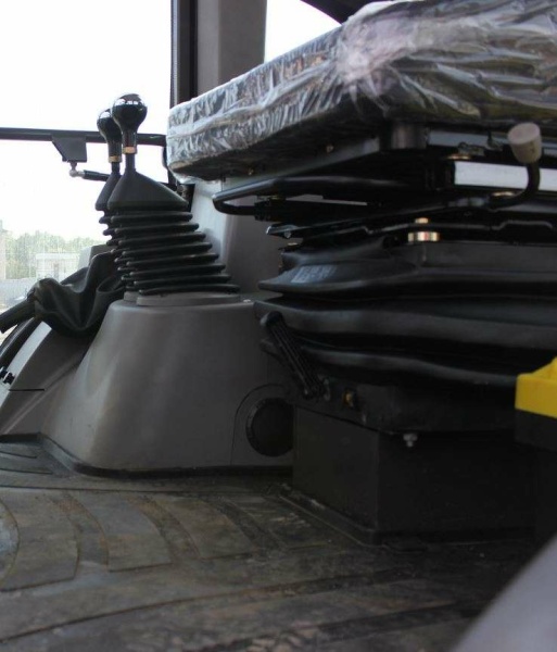 Колесный экскаватор-погрузчик MTK 3CX