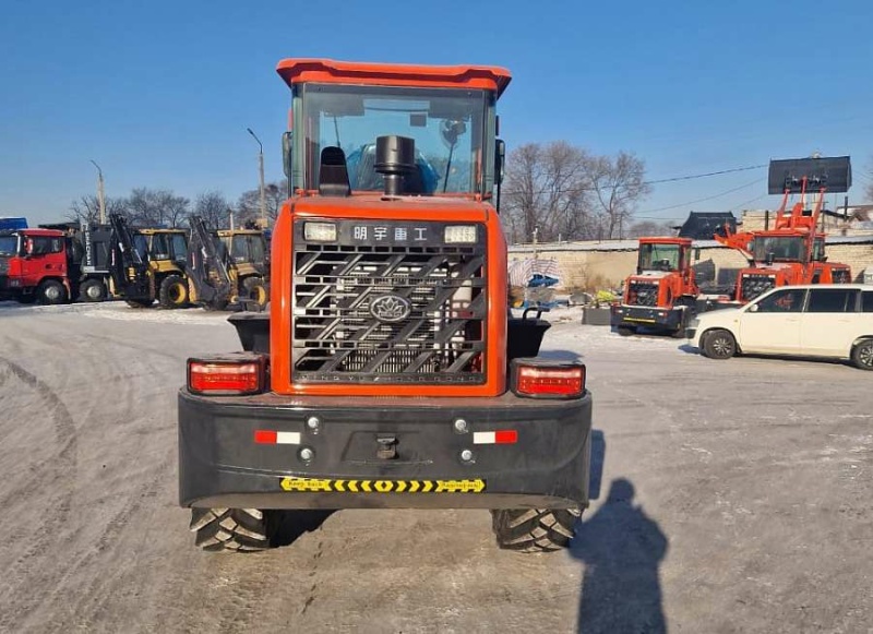 Фронтальный погрузчик МТК 926