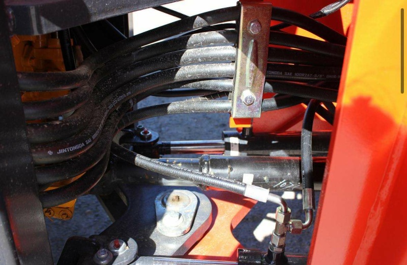 Фронтальный погрузчик МТК 926