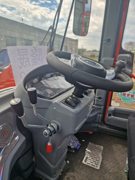 Фронтальный погрузчик МТК 926