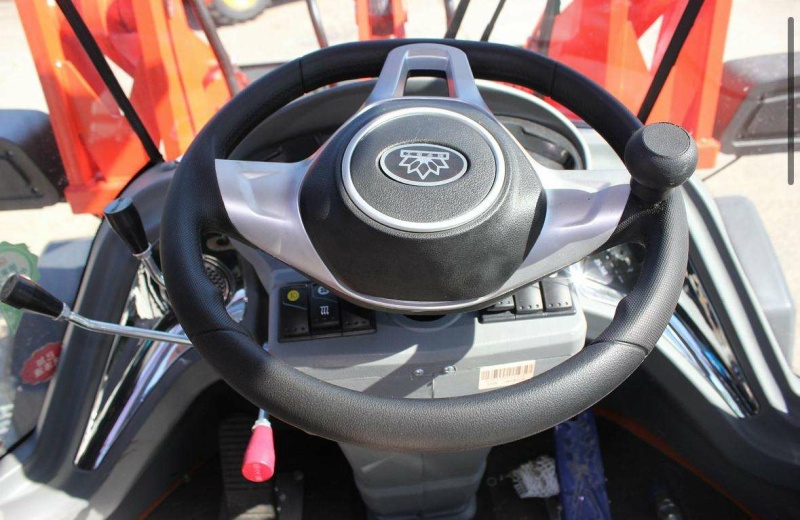 Фронтальный погрузчик МТК 926