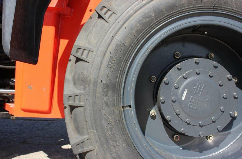 Фронтальный погрузчик МТК 926