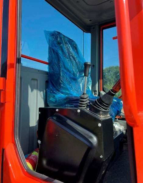 Фронтальный погрузчик МТК 928