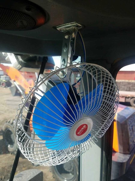 Фронтальный погрузчик МТК 930