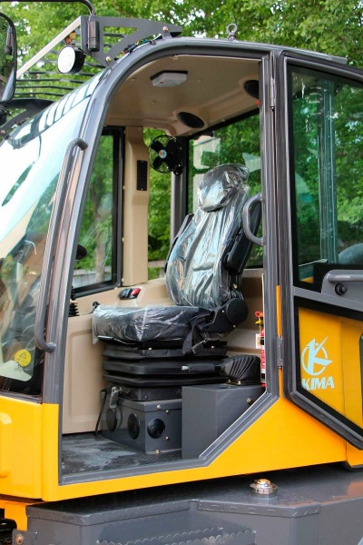 Телескопический погрузчик TL30