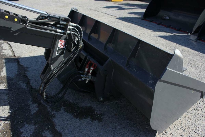 Телескопический погрузчик MTK TL2000