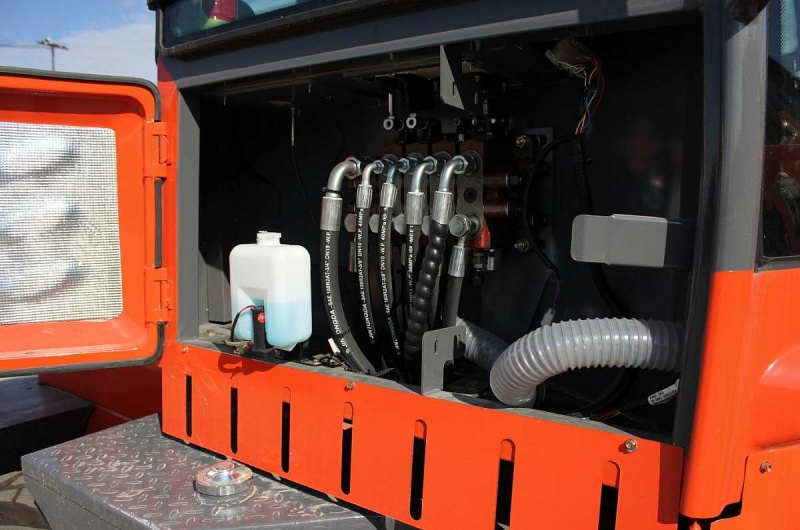 Телескопический погрузчик MTK TL2000