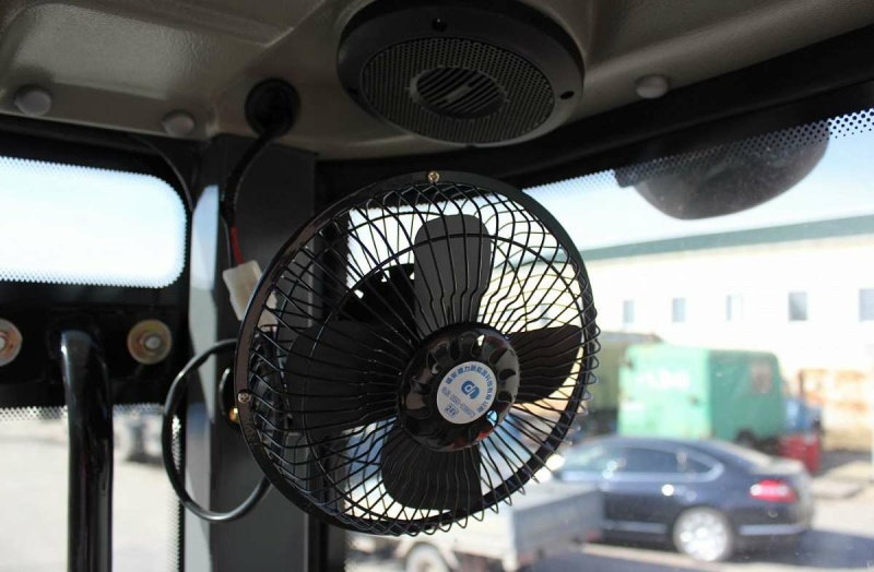 Телескопический погрузчик MTK TL2000