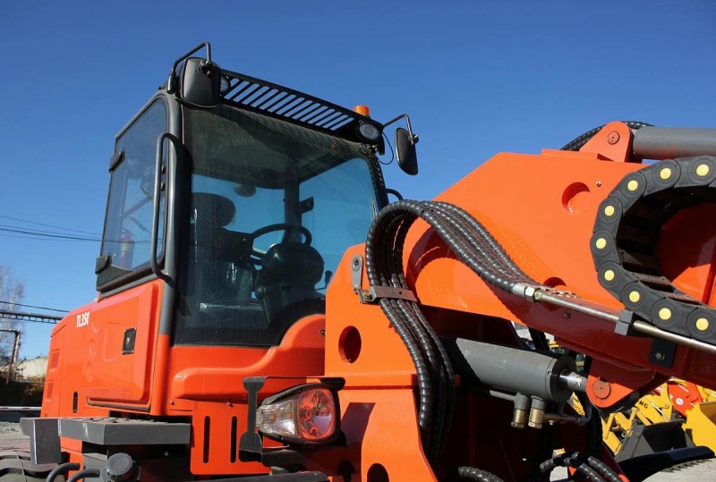 Телескопический погрузчик МТК TL3500