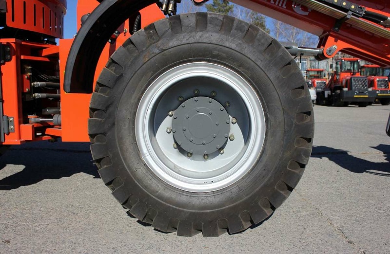 Телескопический погрузчик МТК TL3500