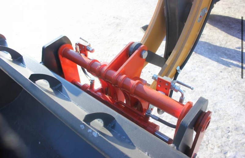 Телескопический погрузчик MTK TL3000+