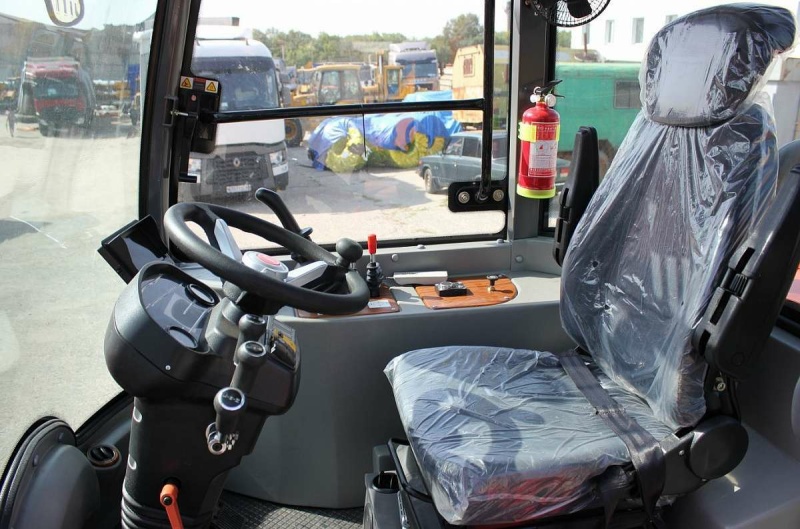 Телескопический погрузчик MTK TL2500