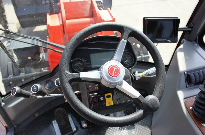 Телескопический погрузчик MTK TL2500