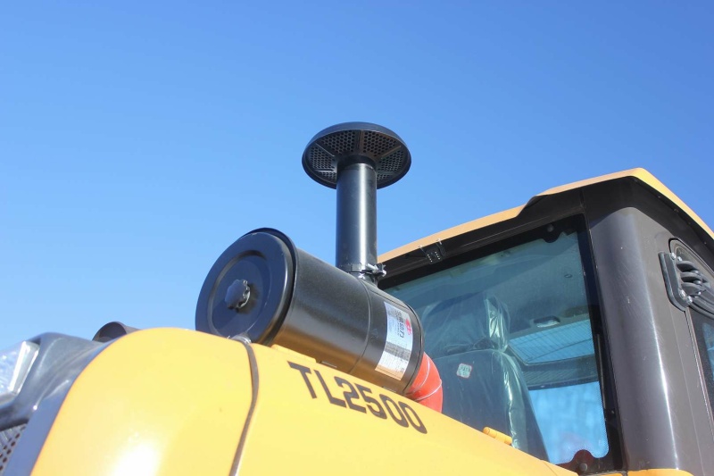 Телескопический погрузчик MTK TL2500 с аутригерами 9м