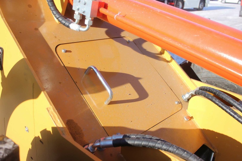 Телескопический погрузчик MTK TL2500 с аутригерами 7м