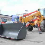 Телескопический погрузчик MTK TL3000 с аутригерами HV Market