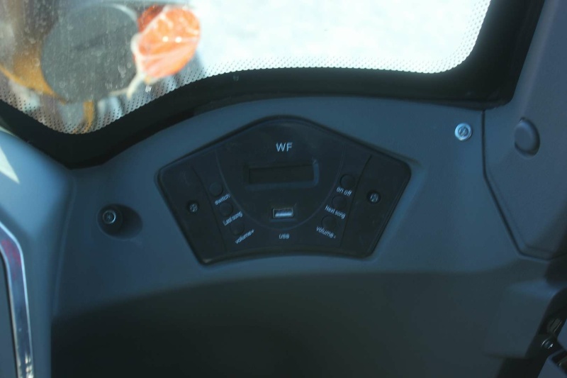 Телескопический погрузчик MTK TL3000 с аутригерами