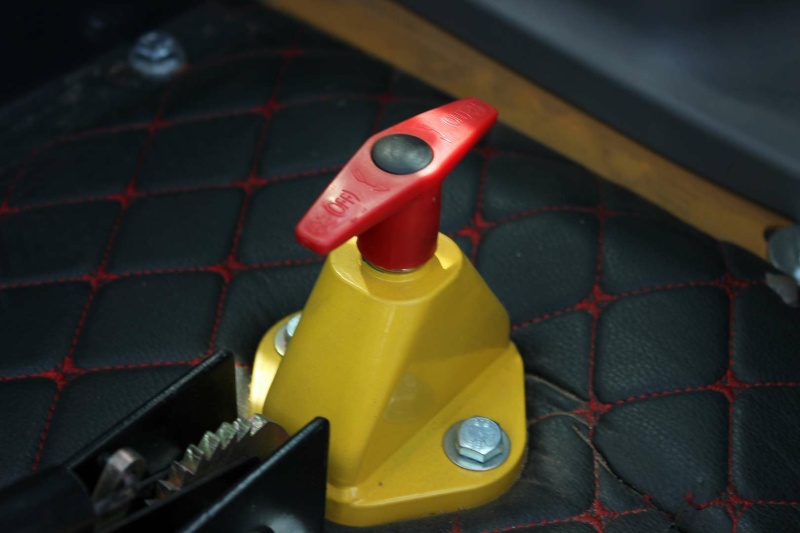 Телескопический погрузчик MTK TL4000 с аутригерами