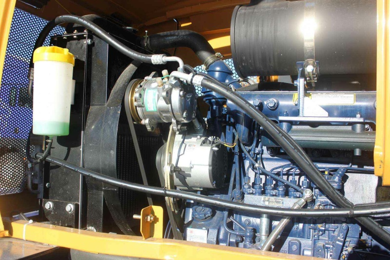 Телескопический погрузчик MTK TL4000 с аутригерами