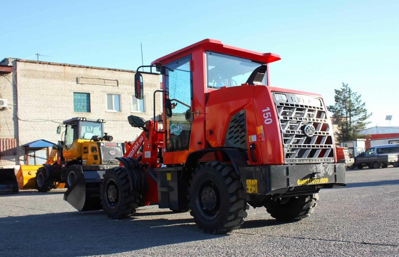 Фронтальный погрузчик МТК 150